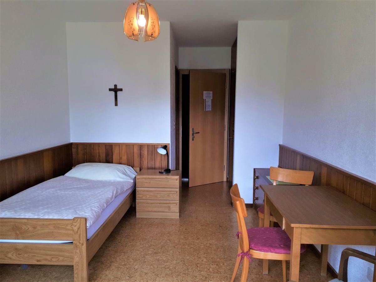 Gaestehaus St. Ursula Brigue Extérieur photo